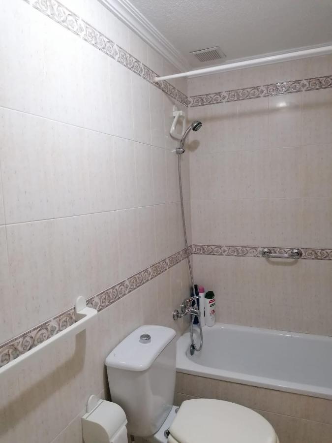 Gemuetliche Ferienwohnung In Torrevieja Ca100M Vom Strand Playa Del Cura Entfernt Extérieur photo
