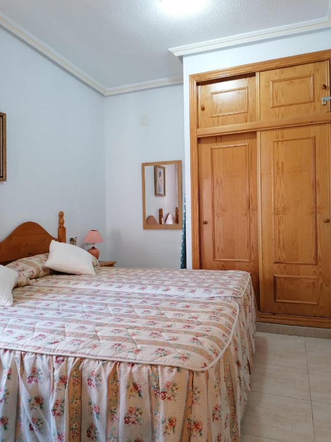 Gemuetliche Ferienwohnung In Torrevieja Ca100M Vom Strand Playa Del Cura Entfernt Extérieur photo